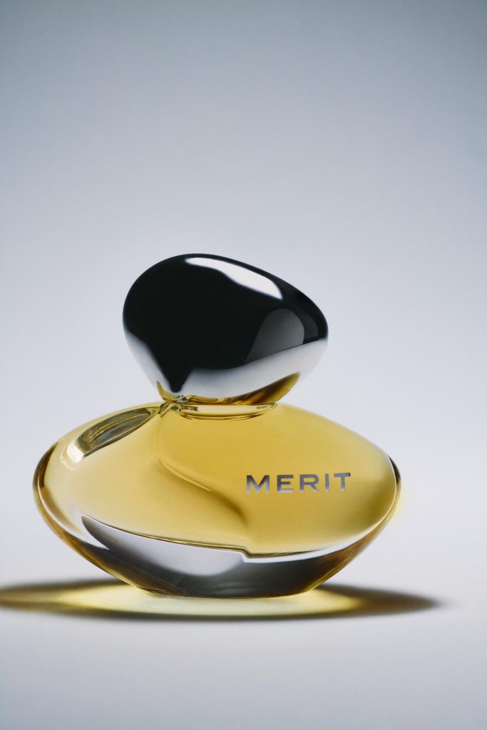 MERIT desvela New Wave, el nuevo extrait de parfum que reinventa los clásicos ambarados